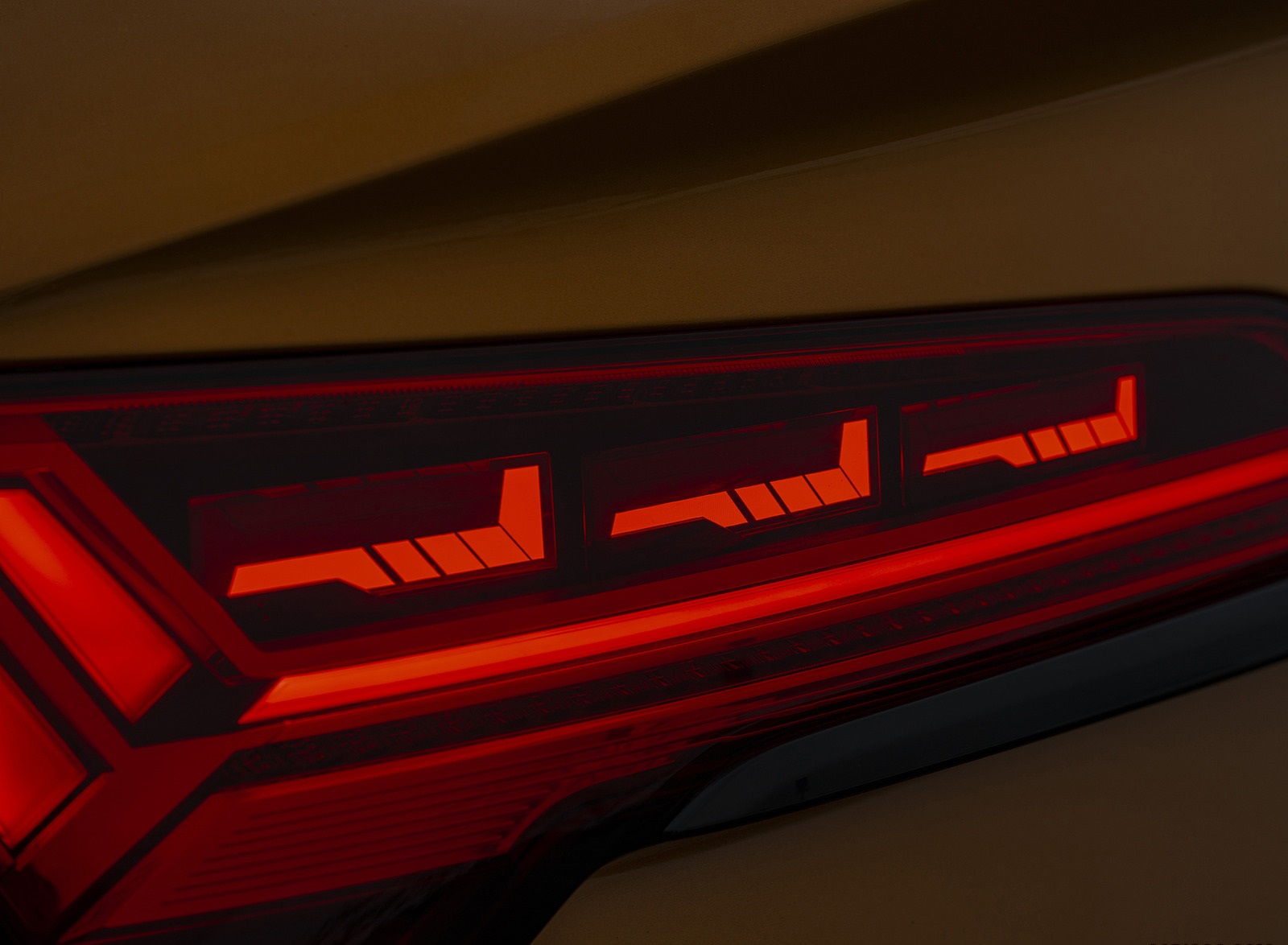 2021 Audi SQ5 Sportback TDI (Color: Dragon Orange) Tail Light Wallpapers #19 of 58