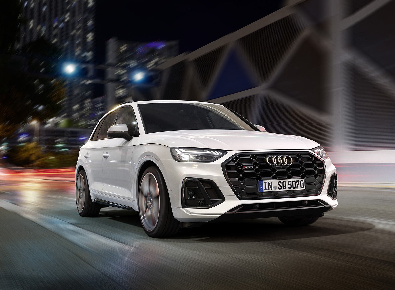 2021 Audi SQ5 TDI (Color: Glacier White) Front Three-Quarter Wallpapers (1)