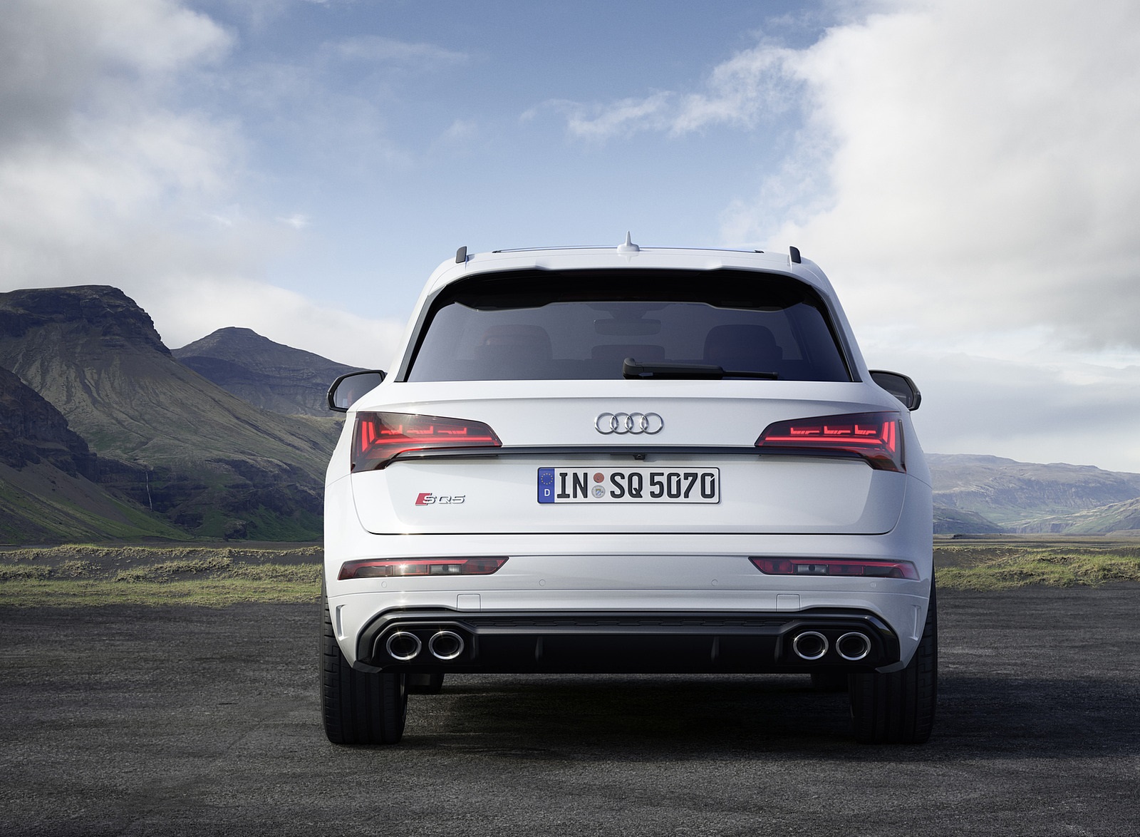 2021 Audi SQ5 TDI (Color: Glacier White) Rear Wallpapers (5)