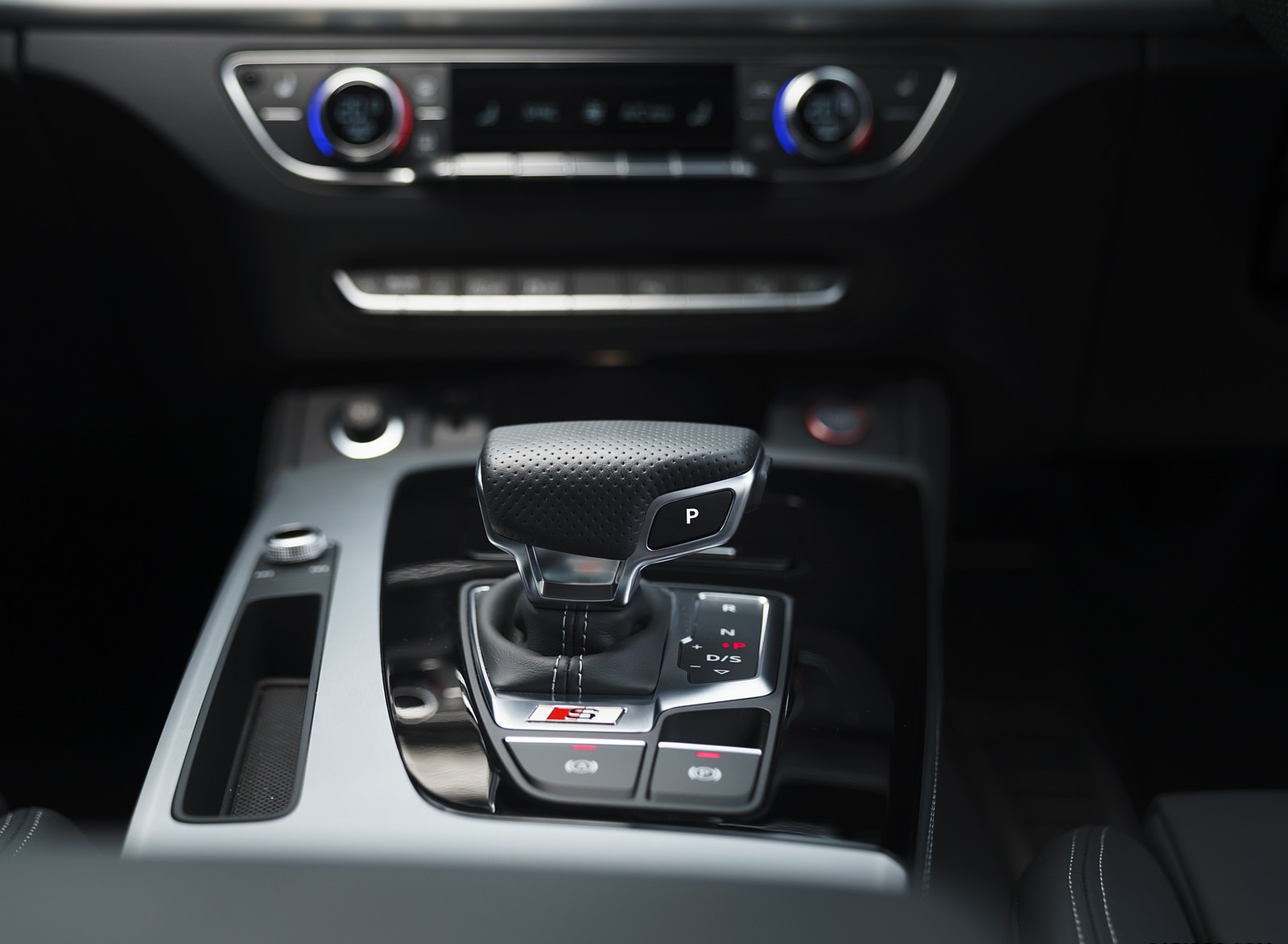 2021 Audi SQ5 TDI (UK-Spec) Interior Detail Wallpapers  #91 of 102