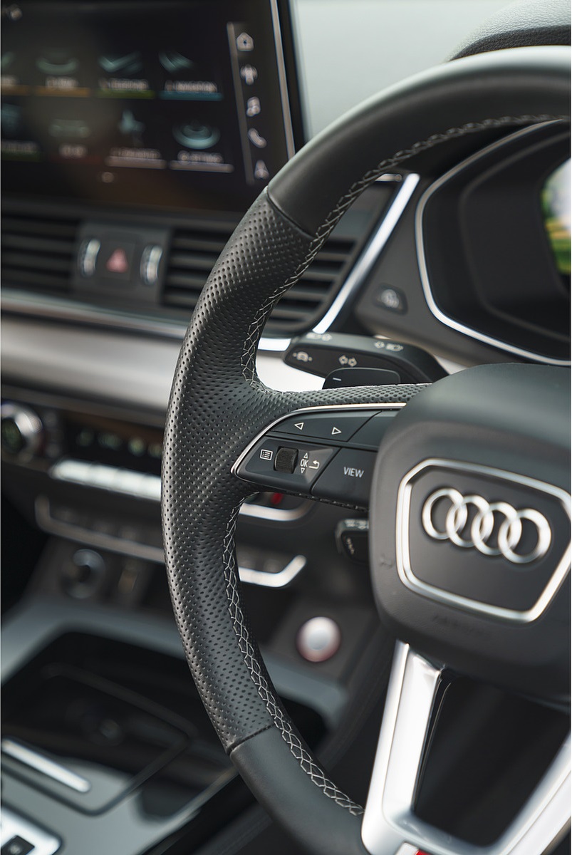 2021 Audi SQ5 TDI (UK-Spec) Interior Steering Wheel Wallpapers #76 of 102