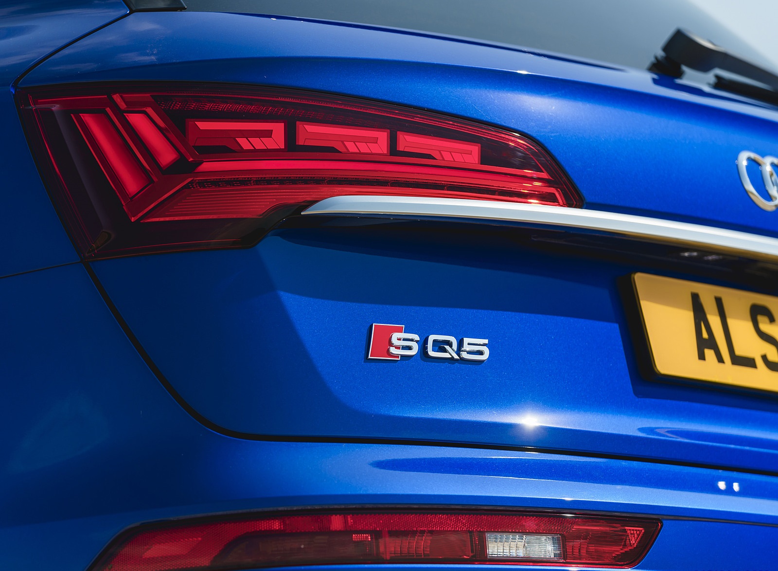2021 Audi SQ5 TDI (UK-Spec) Tail Light Wallpapers #64 of 102