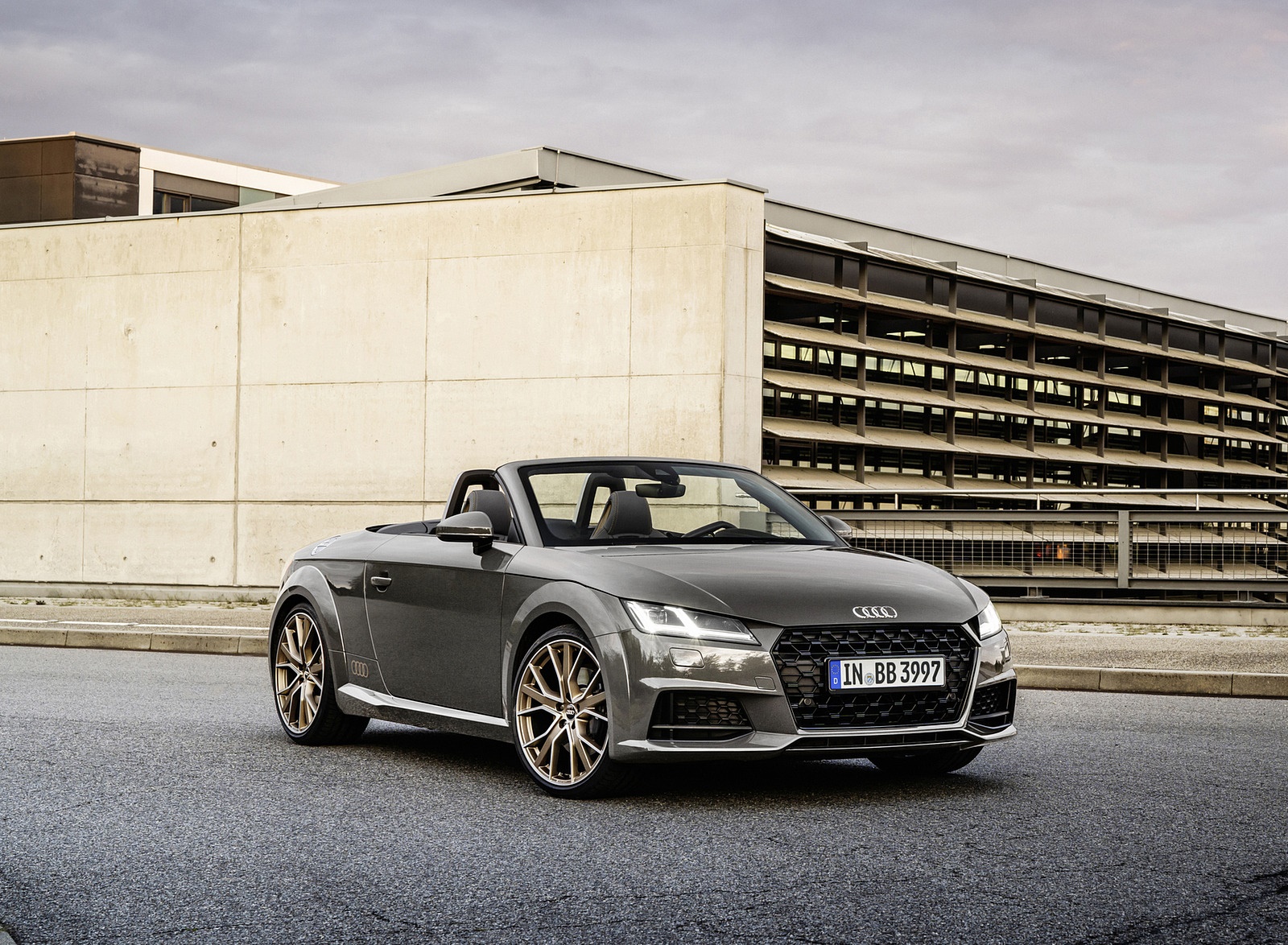 2021 Audi TT Roadster Bronze Selection (Color: Chronos Grey) Front Three-Quarter Wallpapers #11 of 13