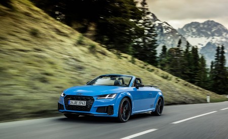 2021 Audi TTS Roadster Competition Plus (Color: Turbo Blue) Front Three-Quarter Wallpapers 450x275 (7)