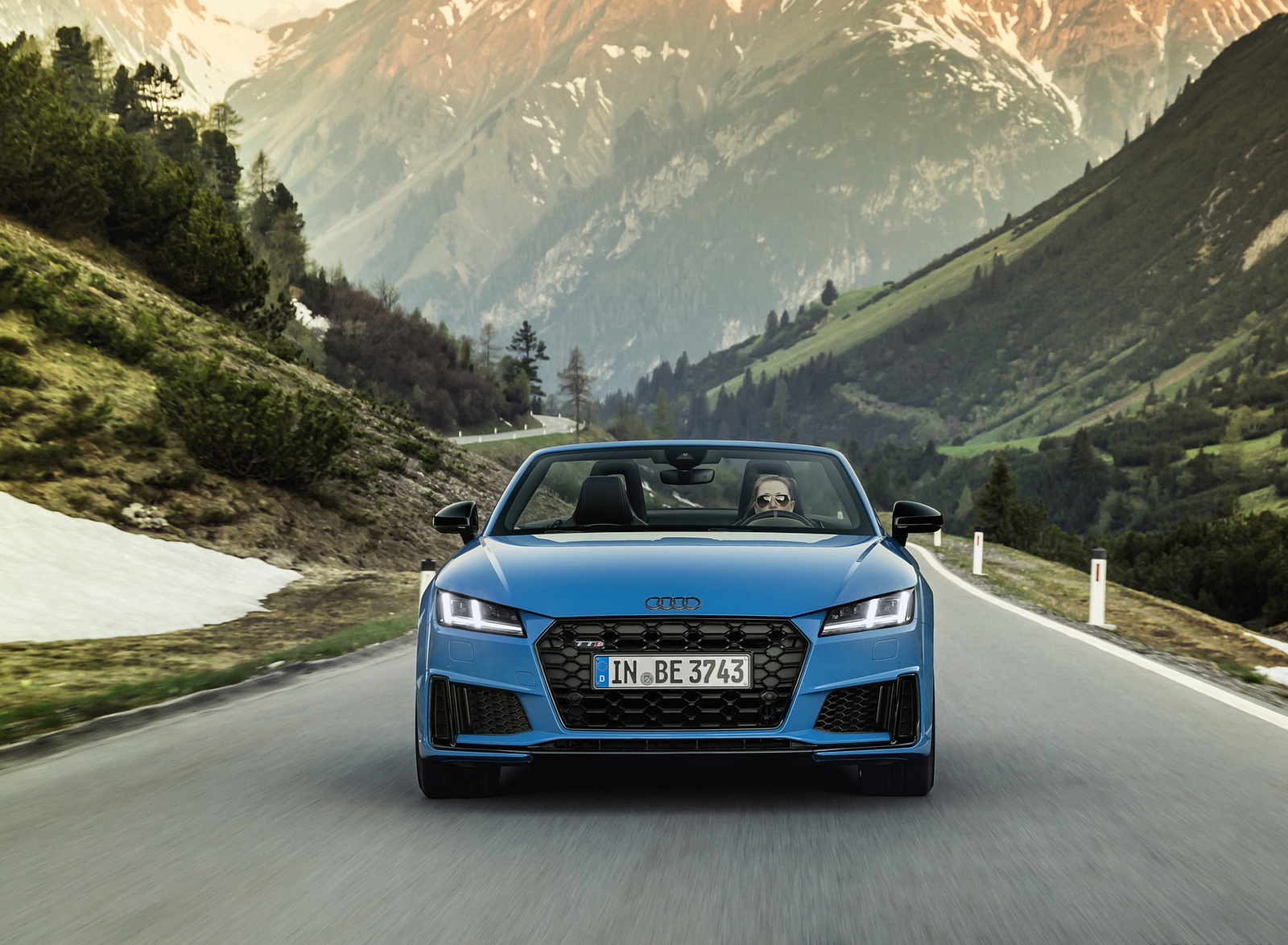 2021 Audi TTS Roadster Competition Plus (Color: Turbo Blue) Front Wallpapers (6)
