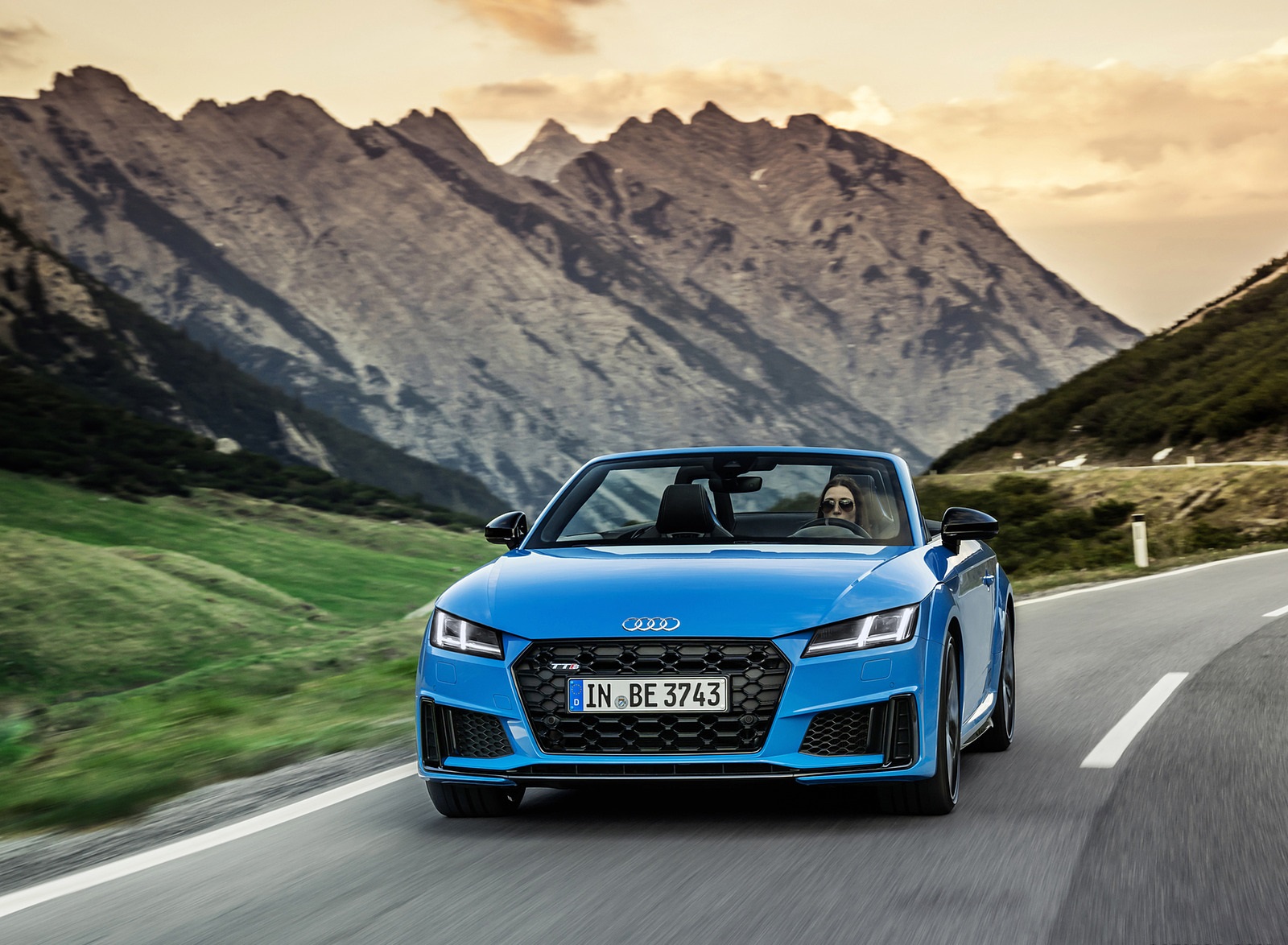 2021 Audi TTS Roadster Competition Plus (Color: Turbo Blue) Front Wallpapers (2)