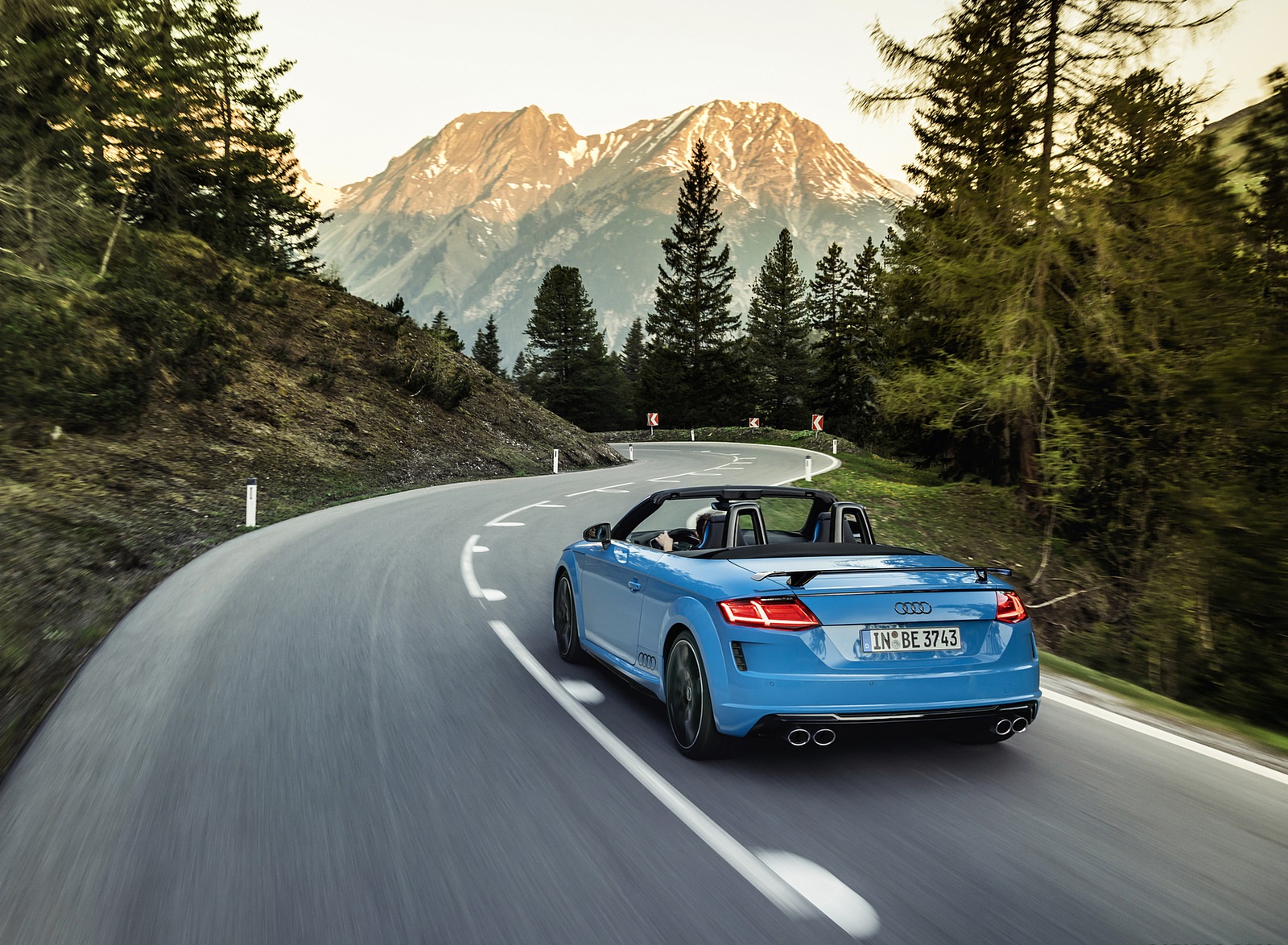 2021 Audi TTS Roadster Competition Plus (Color: Turbo Blue) Rear Three-Quarter Wallpapers  (3)