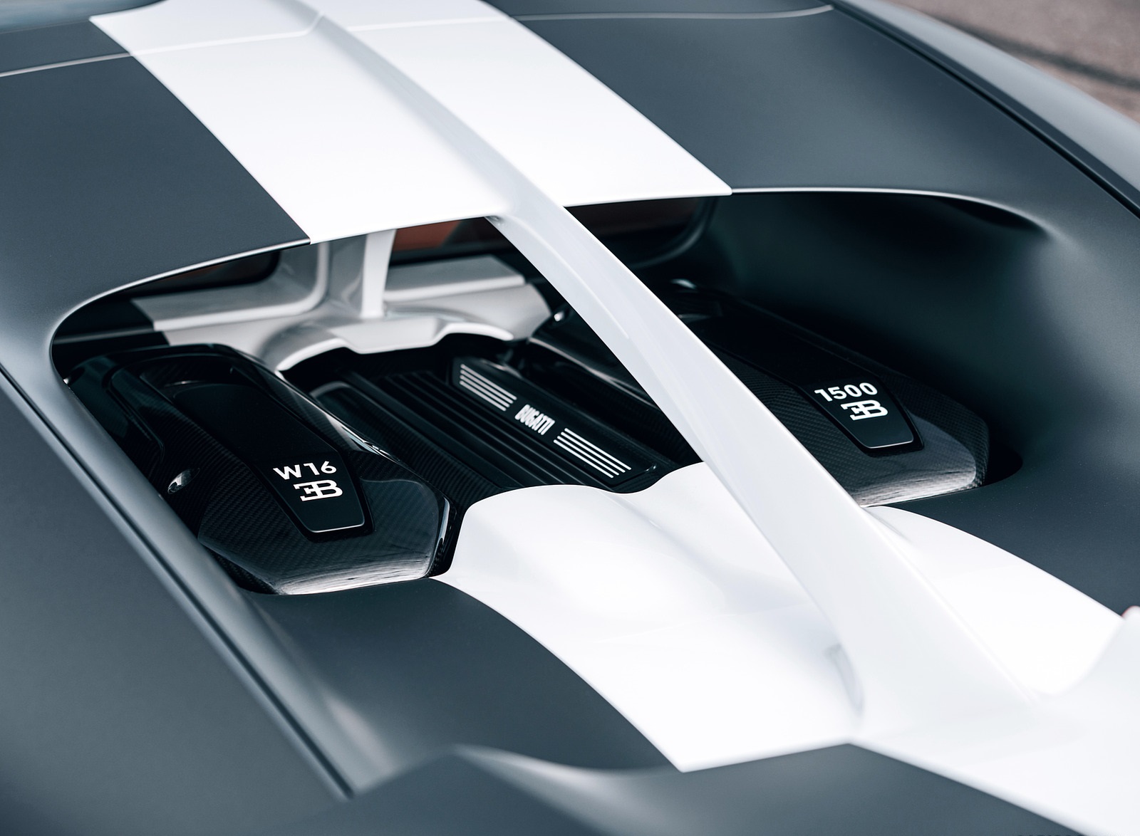 2021 Bugatti Chiron Sport Les Légendes du Ciel Detail Wallpapers (10)