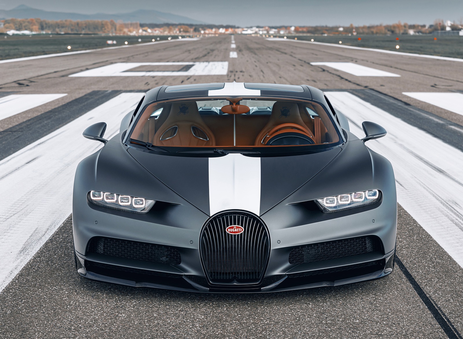 2021 Bugatti Chiron Sport Les Légendes du Ciel Front Wallpapers #4 of 22