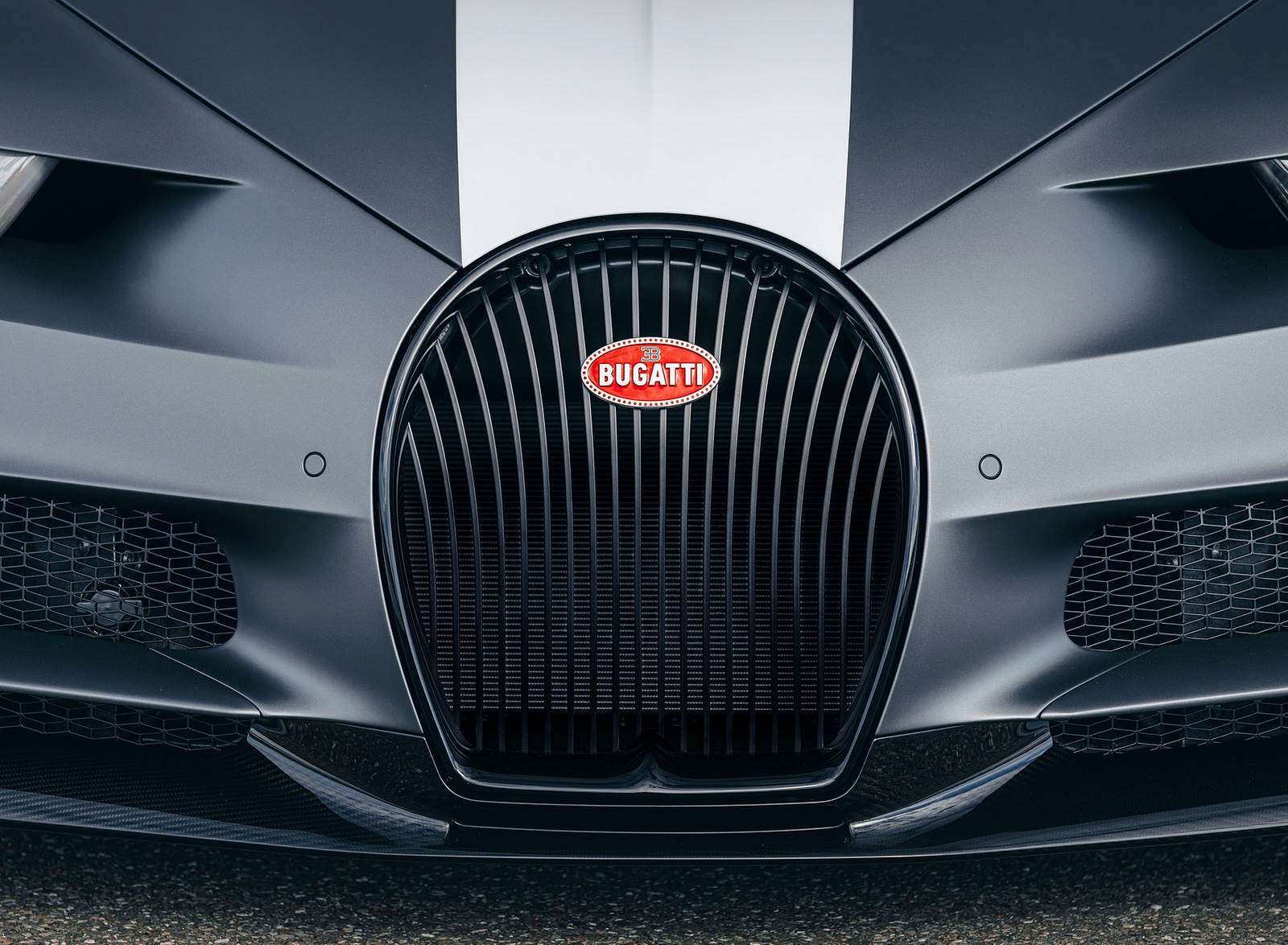 2021 Bugatti Chiron Sport Les Légendes du Ciel Grill Wallpapers #11 of 22