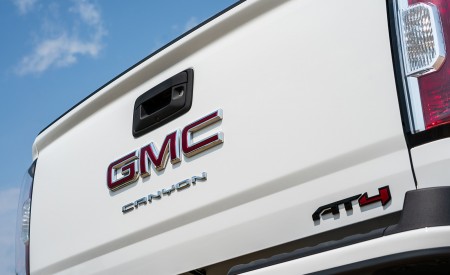 2021 GMC Canyon AT4 Off-Road Performance Edition Detail Wallpapers 450x275 (15)