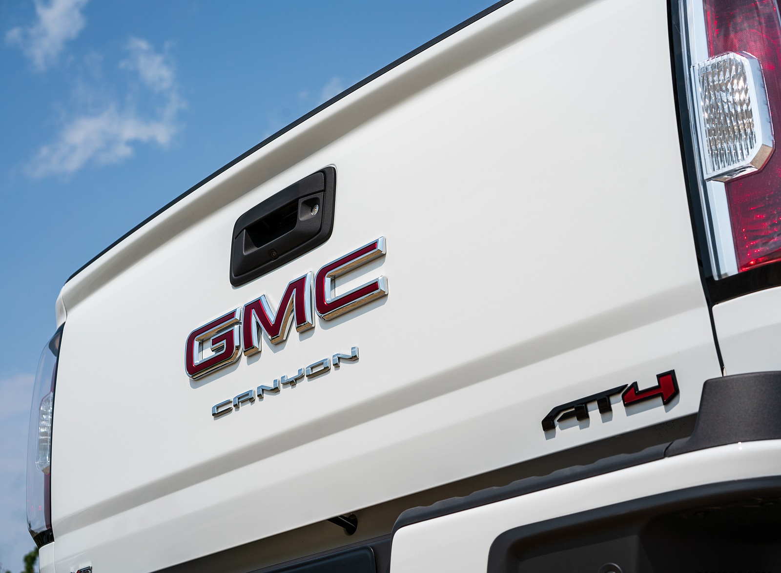 2021 GMC Canyon AT4 Off-Road Performance Edition Detail Wallpapers #15 of 19