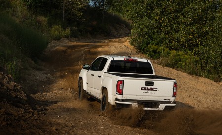 2021 GMC Canyon AT4 Off-Road Performance Edition Off-Road Wallpapers 450x275 (4)