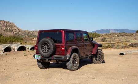 2021 Jeep Wrangler Rubicon 392 (Color: Snazzberry Metallic) Rear Three-Quarter Wallpapers 450x275 (86)