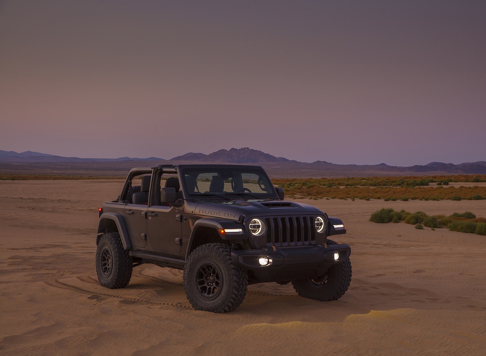 2021 Jeep Wrangler Rubicon 392 Front Three-Quarter Wallpapers  #54 of 113