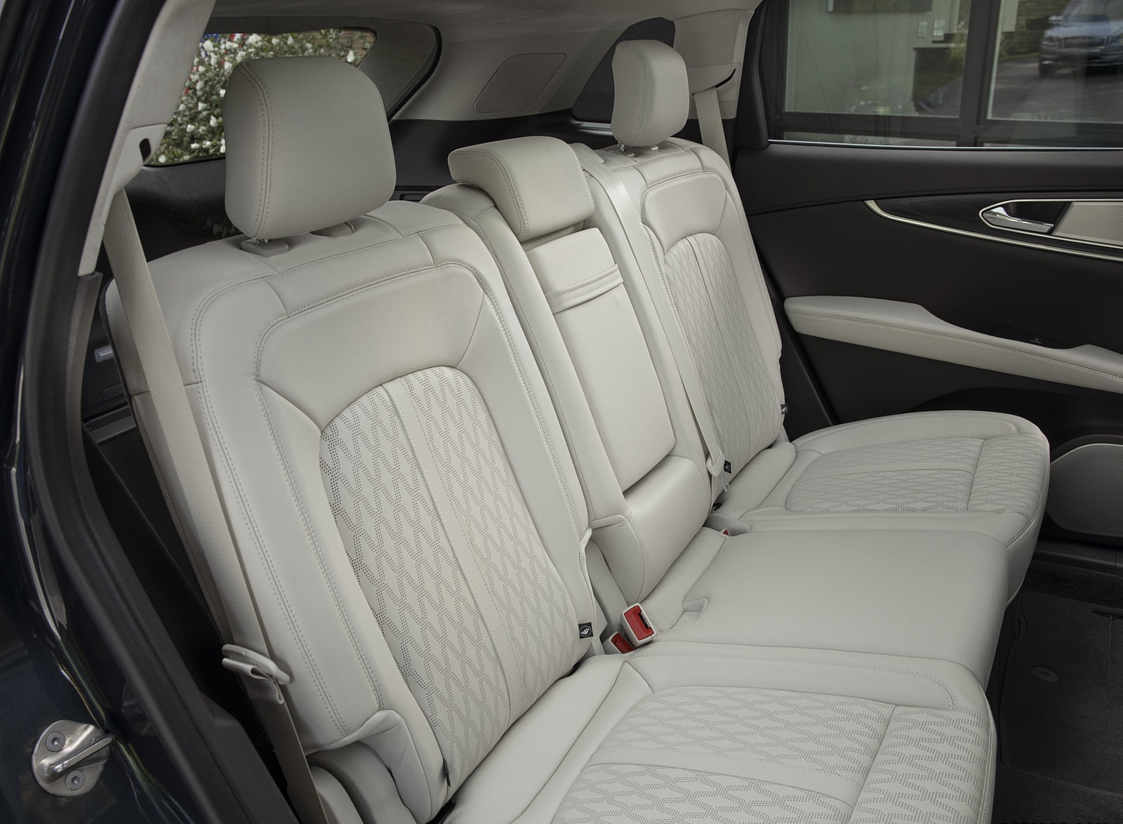 2021 Lincoln Nautilus Interior Rear Seats Wallpapers #38 of 64