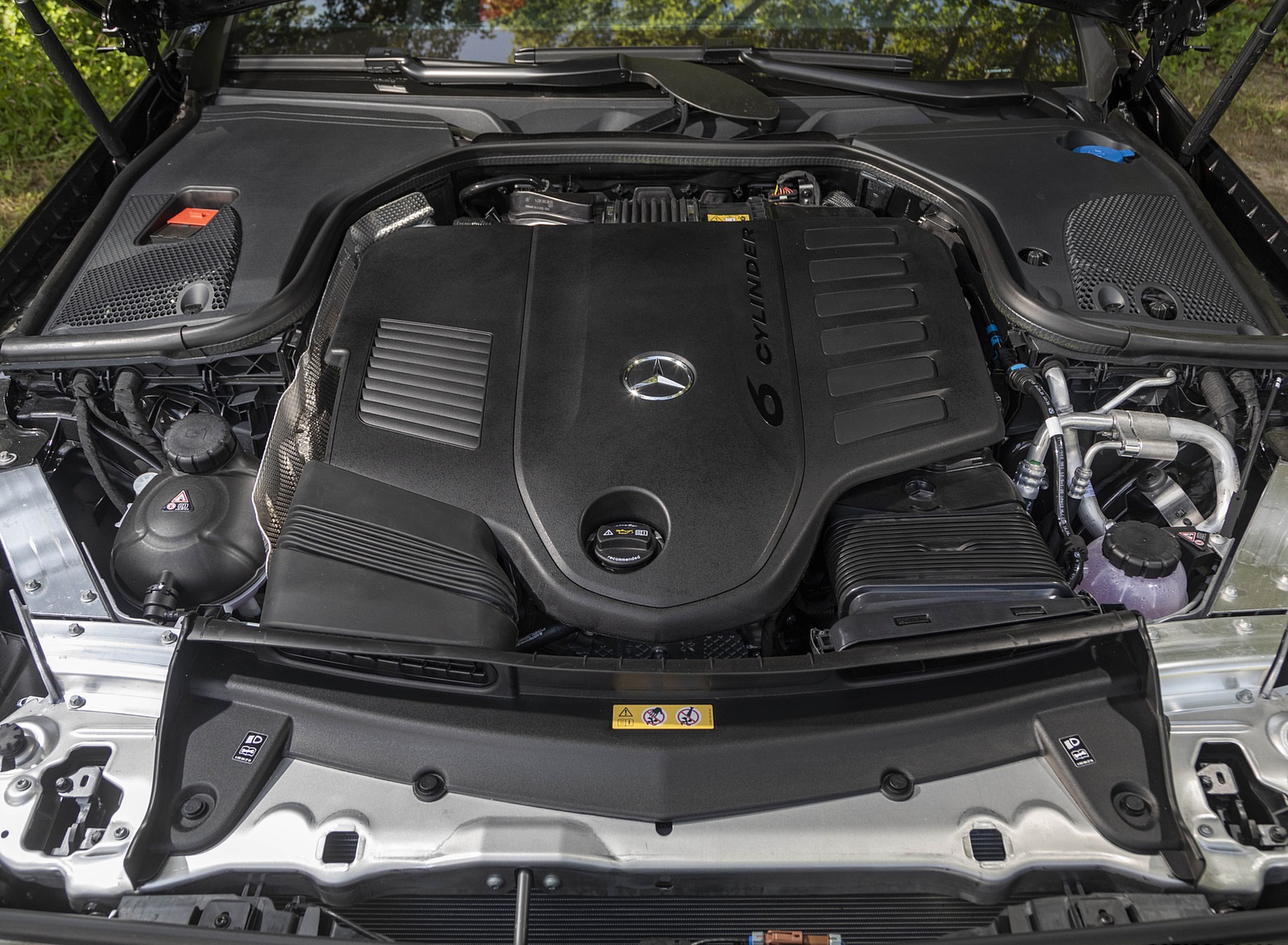 2021 Mercedes-Benz E 450 4MATIC Coupe (US-Spec) Engine Wallpapers  #29 of 49