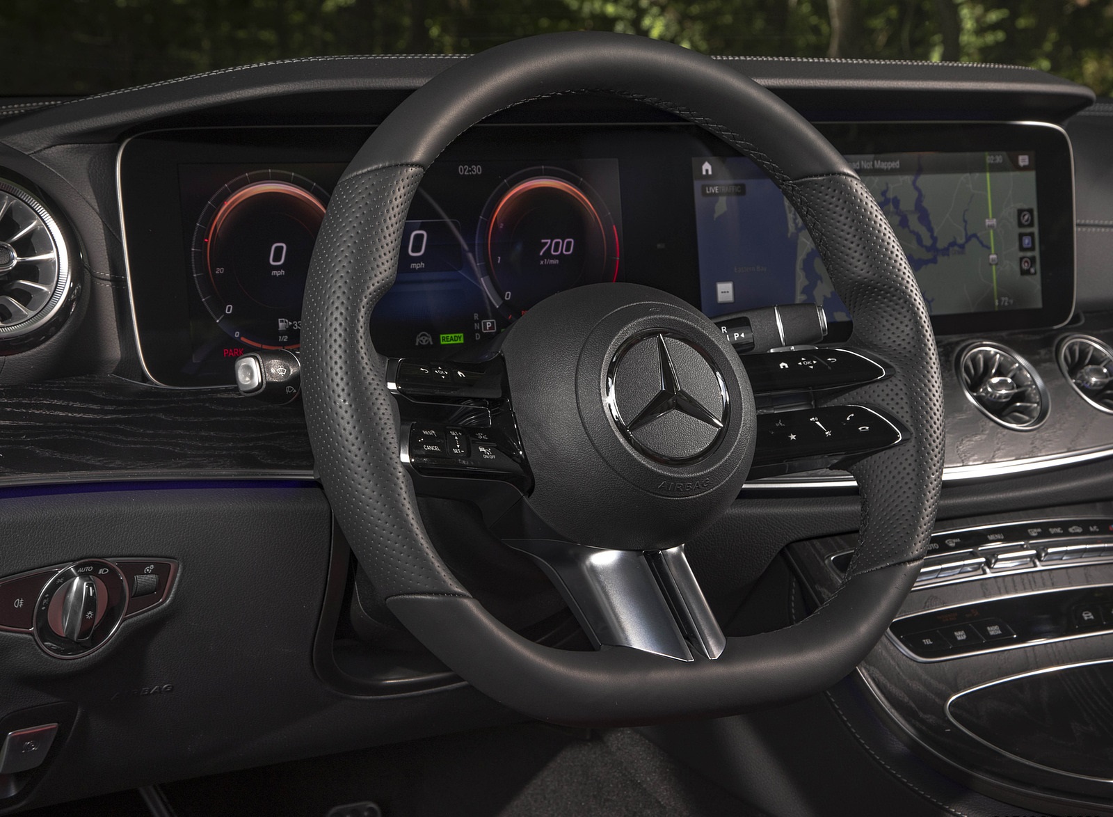 2021 Mercedes-Benz E 450 4MATIC Coupe (US-Spec) Interior Steering Wheel Wallpapers #35 of 49