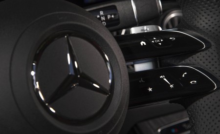 2021 Mercedes-Benz E 450 4MATIC Coupe (US-Spec) Interior Steering Wheel Wallpapers 450x275 (38)