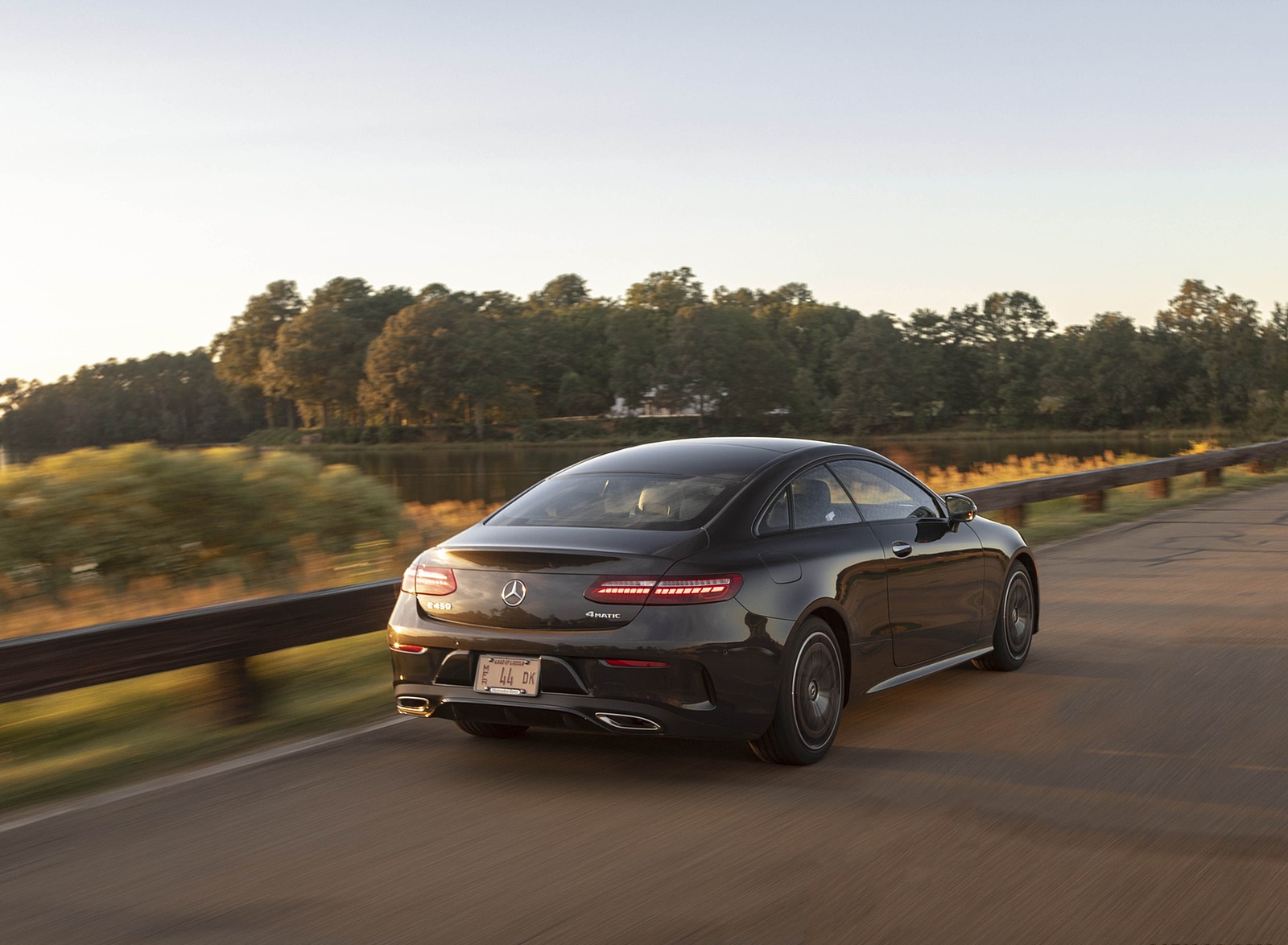 2021 Mercedes-Benz E 450 4MATIC Coupe (US-Spec) Rear Three-Quarter Wallpapers (10)