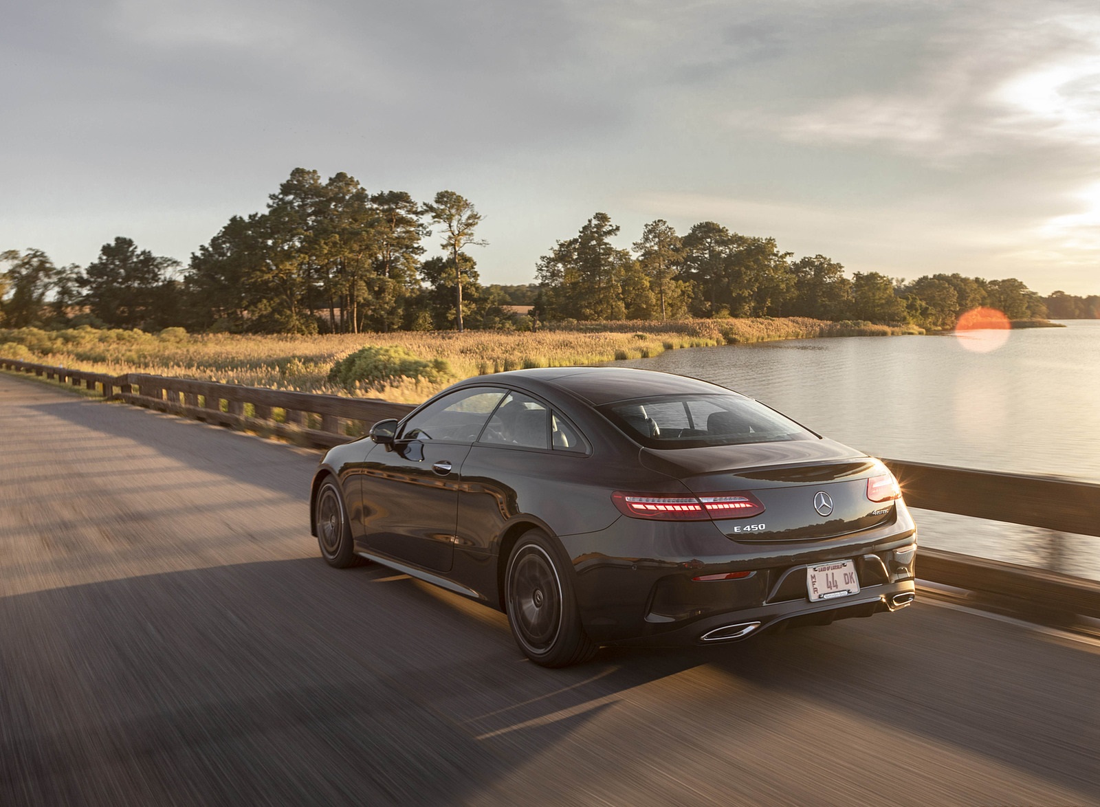 2021 Mercedes-Benz E 450 4MATIC Coupe (US-Spec) Rear Three-Quarter Wallpapers #3 of 49