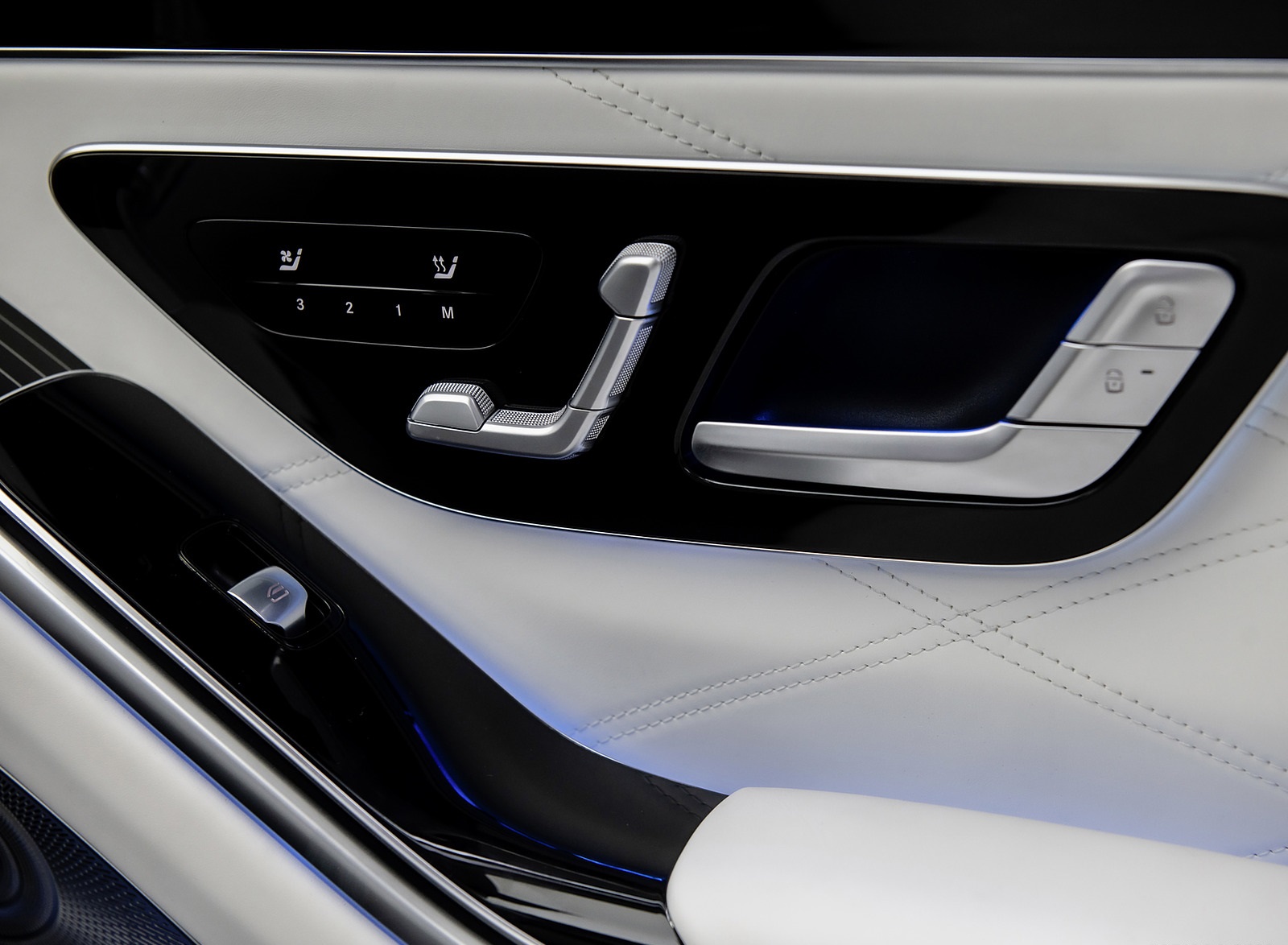 2021 Mercedes-Maybach S-Class (Color: Designo Crystal White / Silver Grey Pearl) Interior Detail Wallpapers #102 of 149