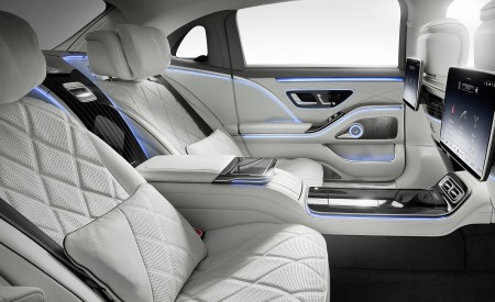 2021 Mercedes-Maybach S-Class (Color: Designo Crystal White / Silver Grey Pearl) Interior Rear Seats Wallpapers 450x275 (116)