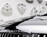 2021 Mercedes-Maybach S-Class (Color: Designo Diamond White Bright / Obsidian Black) Badge Wallpapers  150x120
