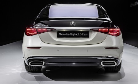 2021 Mercedes-Maybach S-Class (Color: Designo Diamond White Bright / Obsidian Black) Rear Wallpapers 450x275 (78)