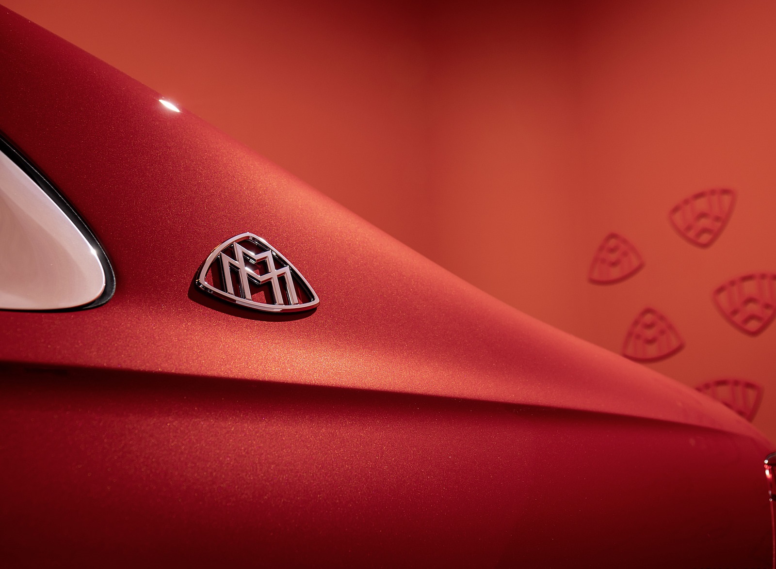 2021 Mercedes-Maybach S-Class (Color: Designo Patagonian Rot Bright) Badge Wallpapers #127 of 149