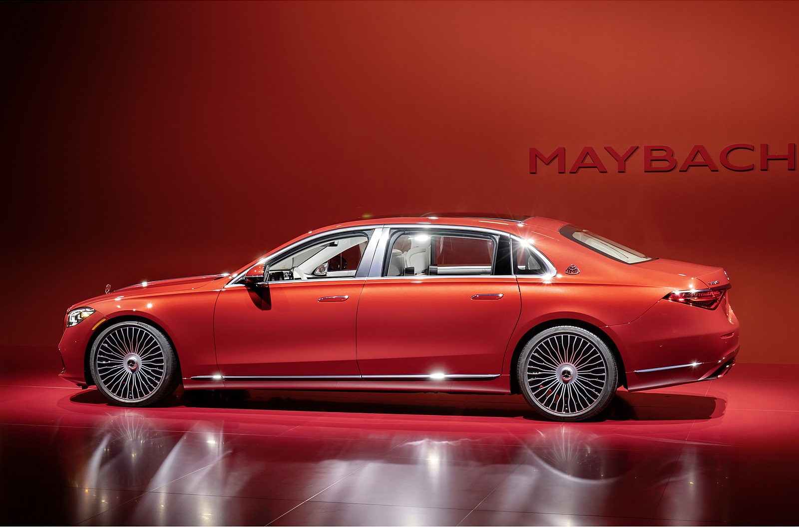 2021 Mercedes-Maybach S-Class (Color: Designo Patagonian Rot Bright) Side Wallpapers #121 of 149