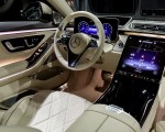 2021 Mercedes-Maybach S-Class (Leather Nappa macchiato beige bronze brown pearl) Central Console Wallpapers 150x120