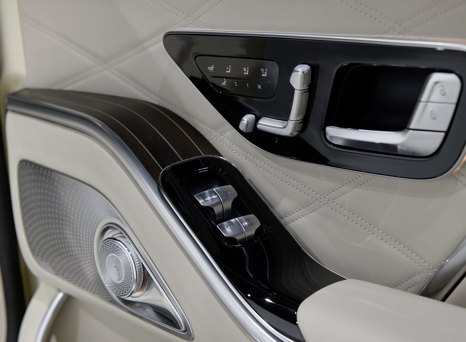 2021 Mercedes-Maybach S-Class (Leather Nappa macchiato beige bronze brown pearl) Interior Detail Wallpapers #58 of 149
