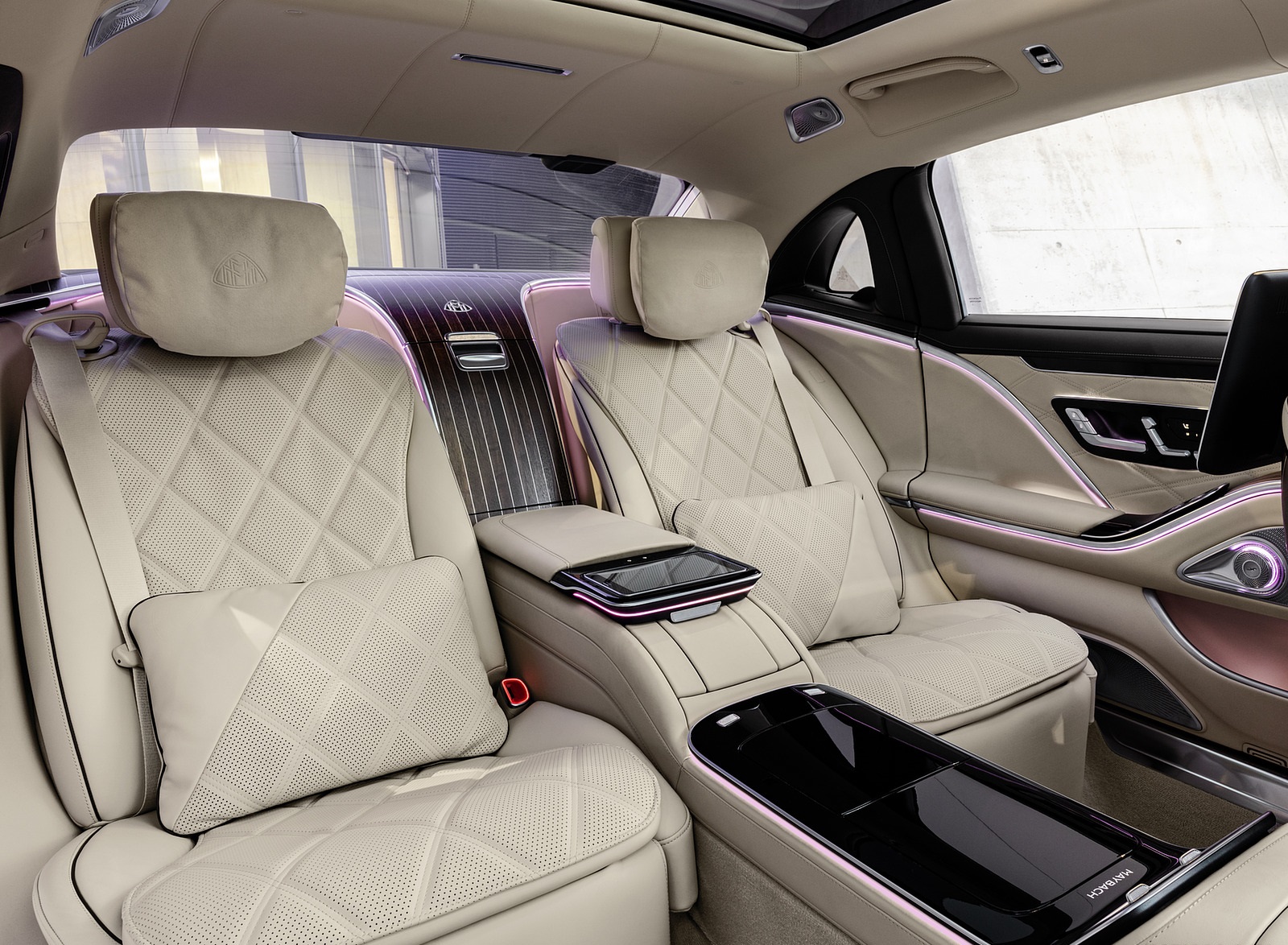 2021 Mercedes-Maybach S-Class (Leather Nappa macchiato beige bronze brown pearl) Interior Rear Seats Wallpapers  #71 of 149