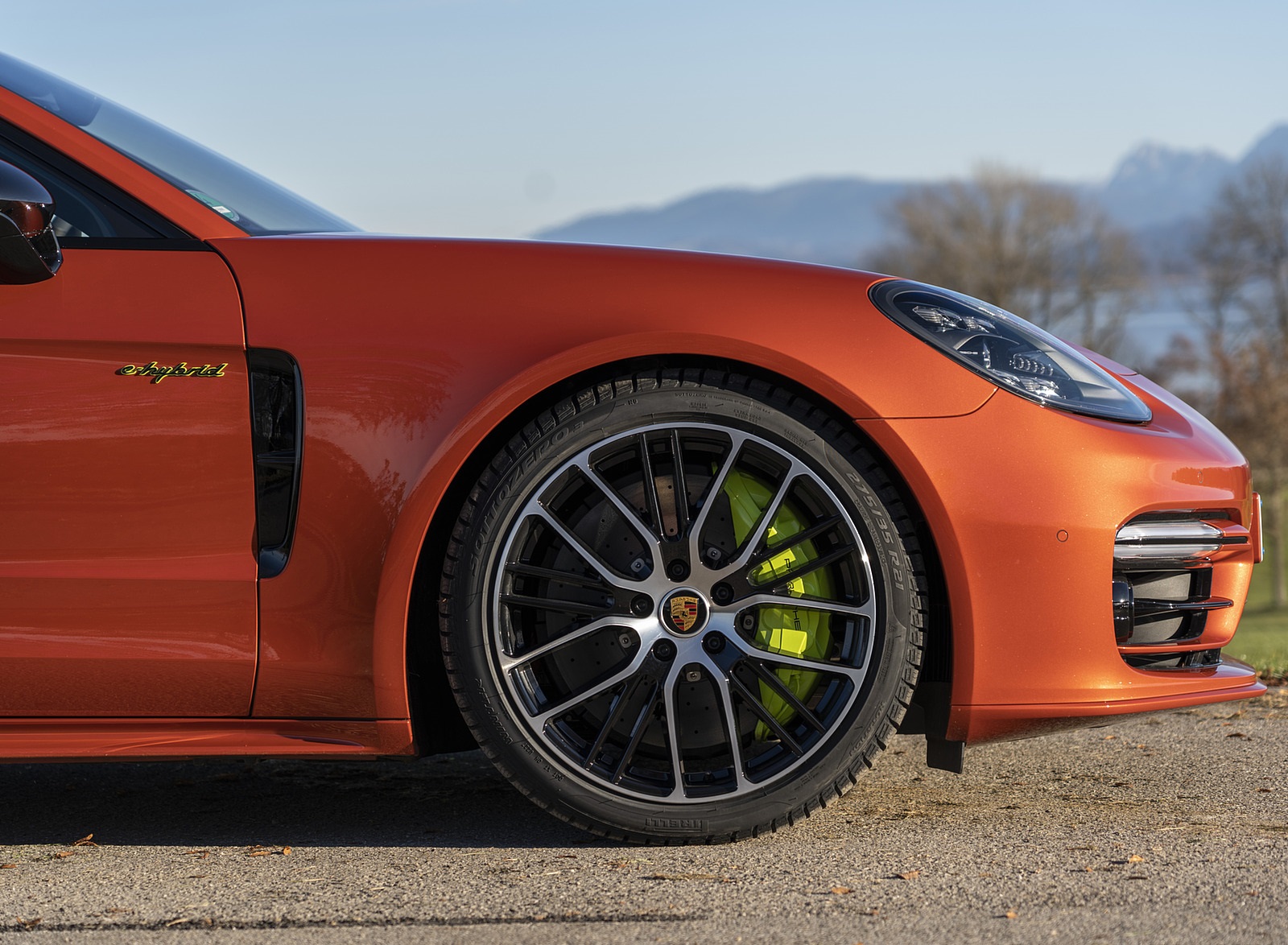 2021 Porsche Panamera 4 E-Hybrid Sport Turismo (Color: Papaya Metallic) Wheel Wallpapers #29 of 49