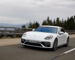 2021 Porsche Panamera Turbo S E-Hybrid (Color: Carrara White Metallic) Front Three-Quarter Wallpapers 150x120 (13)