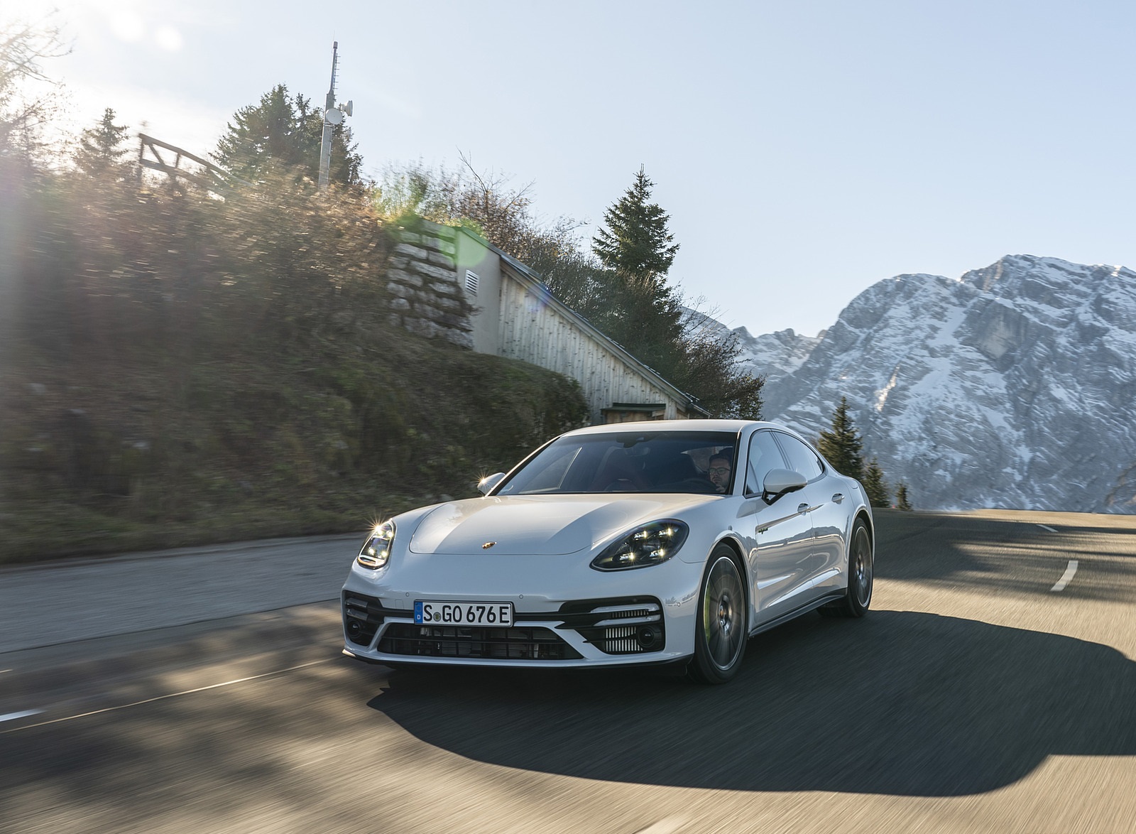 2021 Porsche Panamera Turbo S E-Hybrid (Color: Carrara White Metallic) Front Three-Quarter Wallpapers (3)