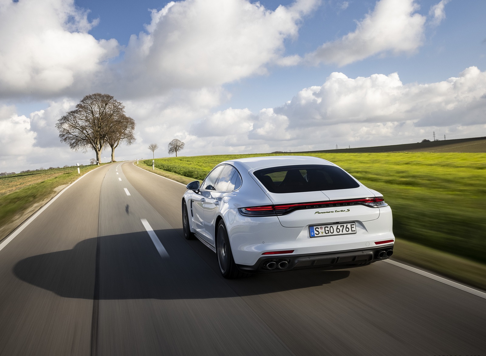 2021 Porsche Panamera Turbo S E-Hybrid (Color: Carrara White Metallic) Rear Three-Quarter Wallpapers (10)