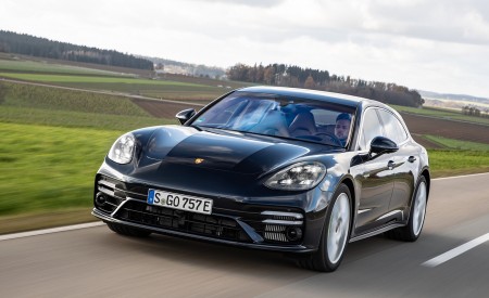 2021 Porsche Panamera Turbo S E-Hybrid Sport Turismo (Color: Night Blue Metallic) Front Wallpapers 450x275 (1)