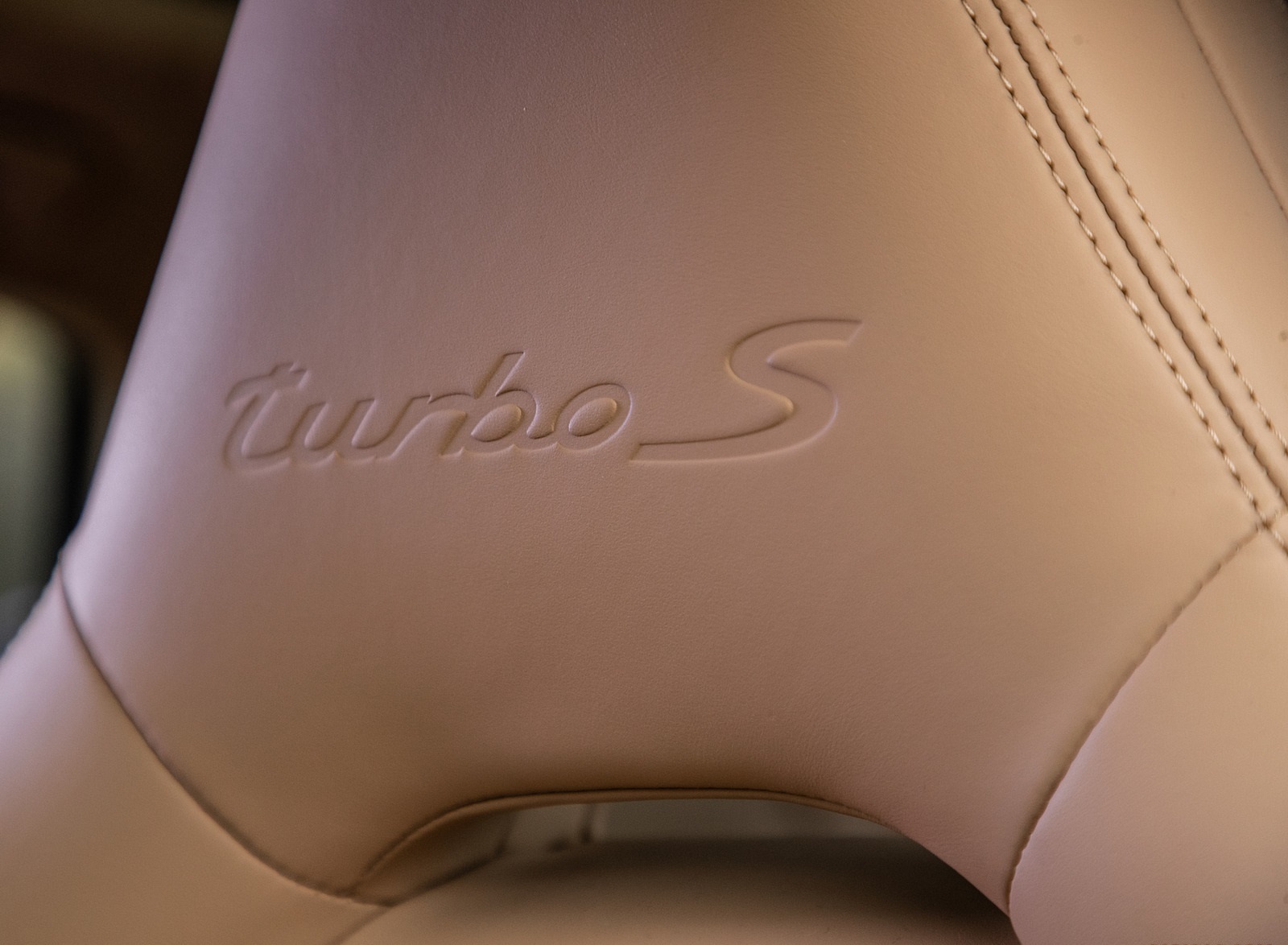 2021 Porsche Panamera Turbo S E-Hybrid Sport Turismo (Color: Night Blue Metallic) Interior Detail Wallpapers #38 of 40