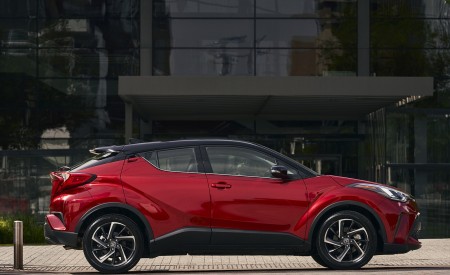 2021 Toyota C-HR (Color: Supersonic Red) Side Wallpapers 450x275 (4)