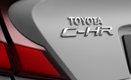 2021 Toyota C-HR GR SPORT Badge Wallpapers 450x275 (17)