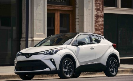 2021 Toyota C-HR Limited (Color: Blizzard White) Front Three-Quarter Wallpapers 450x275 (11)