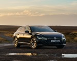 2021 Volkswagen Arteon Shooting Brake (UK-Spec) Front Three-Quarter Wallpapers 150x120 (30)