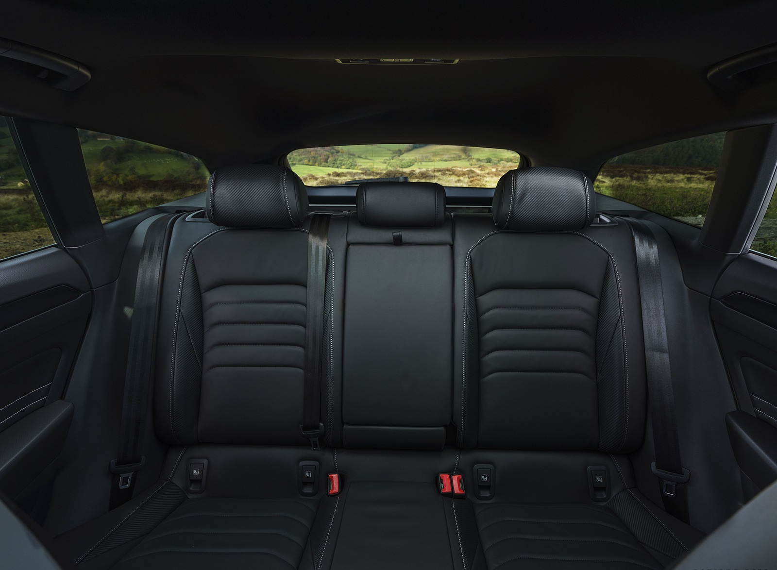 2021 Volkswagen Arteon Shooting Brake (UK-Spec) Interior Rear Seats Wallpapers #98 of 109