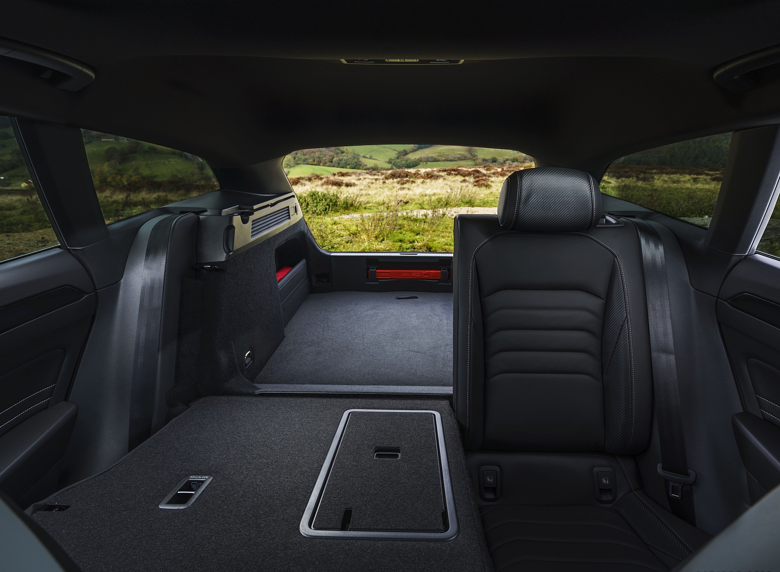 2021 Volkswagen Arteon Shooting Brake (UK-Spec) Interior Rear Seats Wallpapers #99 of 109