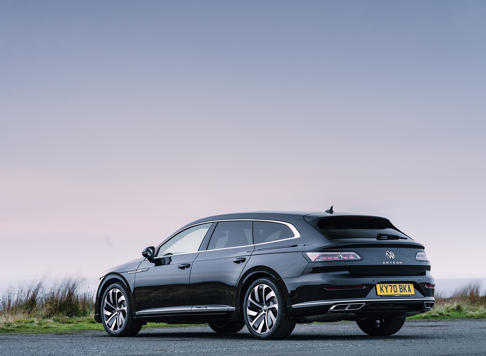 2021 Volkswagen Arteon Shooting Brake (UK-Spec) Rear Three-Quarter Wallpapers  #36 of 109