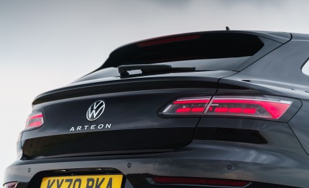 2021 Volkswagen Arteon Shooting Brake (UK-Spec) Tail Light Wallpapers 450x275 (53)