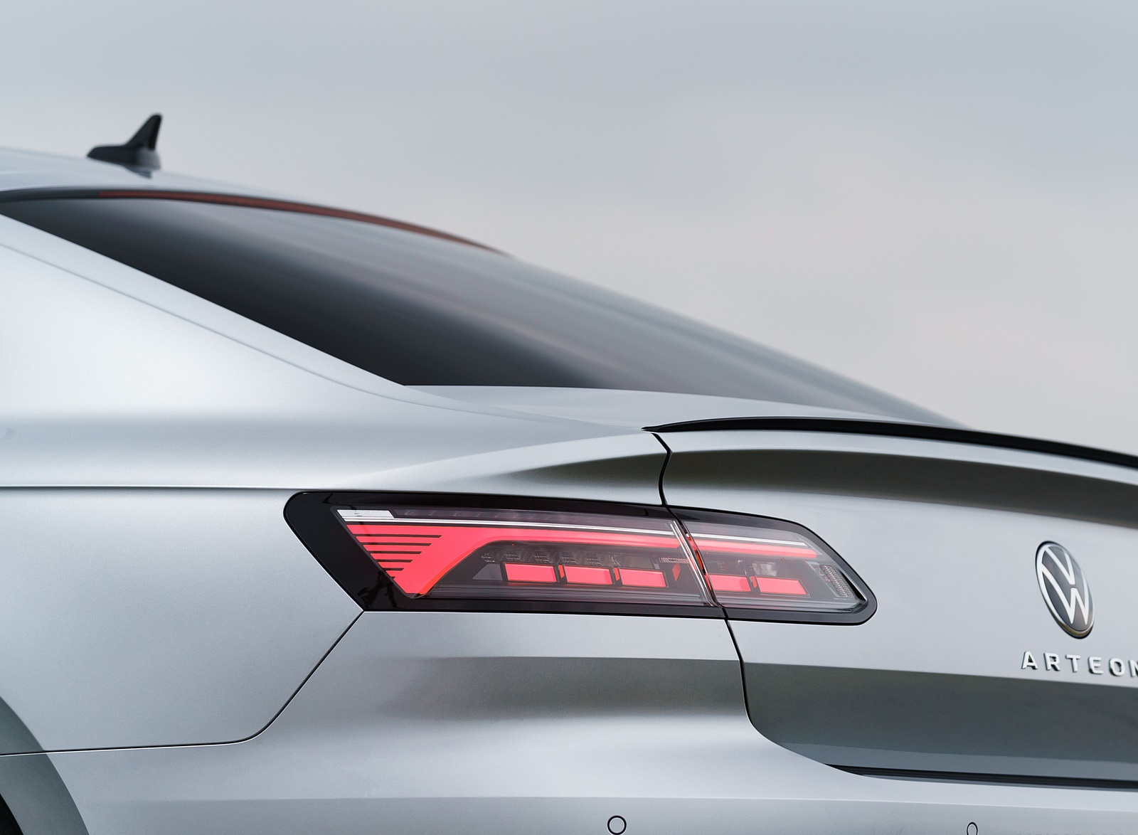 2021 Volkswagen Arteon (UK-Spec) Tail Light Wallpapers #51 of 69
