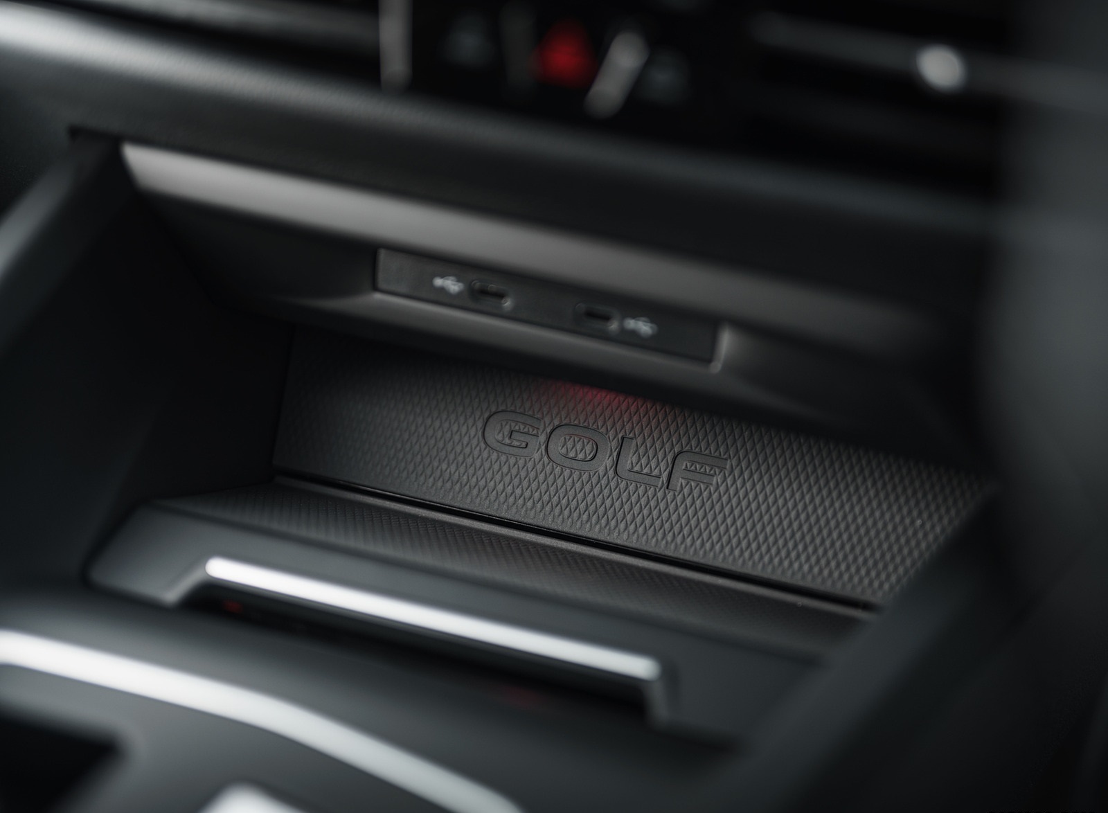 2021 Volkswagen Golf GTI (UK-Spec) Central Console Wallpapers #83 of 95